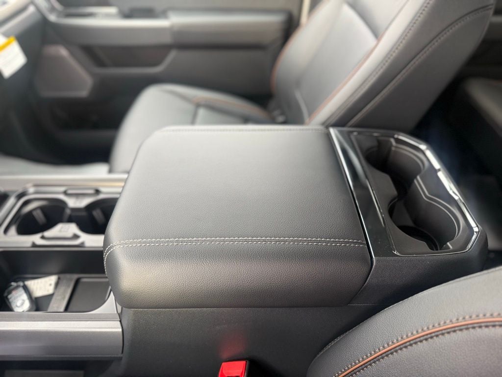 2026 Ford F-350SD Lariat Black Appearance Pkg