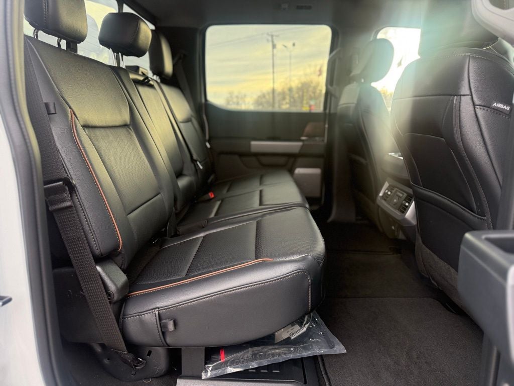 2026 Ford F-350SD Lariat Black Appearance Pkg