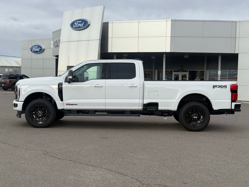 2026 Ford F-350SD Lariat Black Appearance Pkg