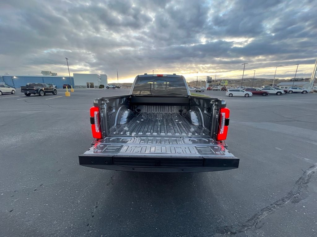 2023 Ford F-350SD Platinum