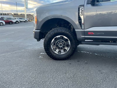 2023 Ford F-350SD Platinum