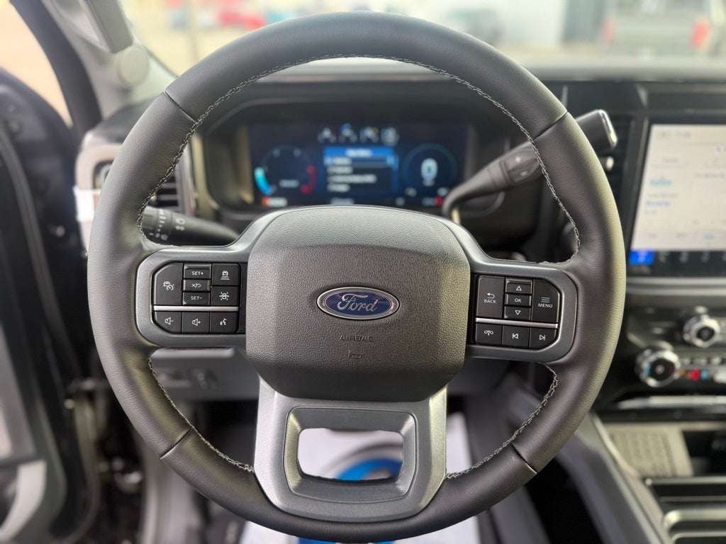 2026 Ford F-350SD Lariat Black Appearance Pkg