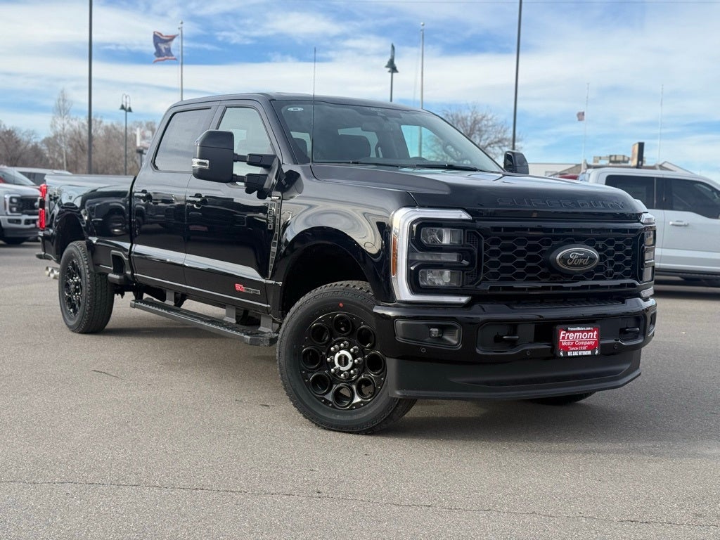 2026 Ford F-350SD Lariat Black Appearance Pkg