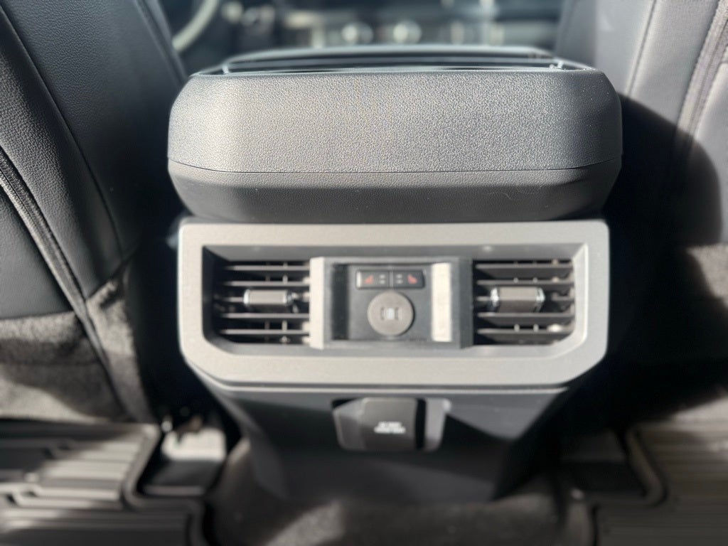 2026 Ford F-350SD Lariat Black Appearance Pkg