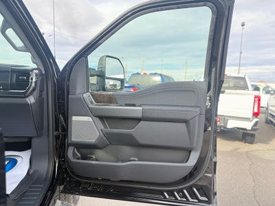 2026 Ford F-350SD Lariat Black Appearance Pkg