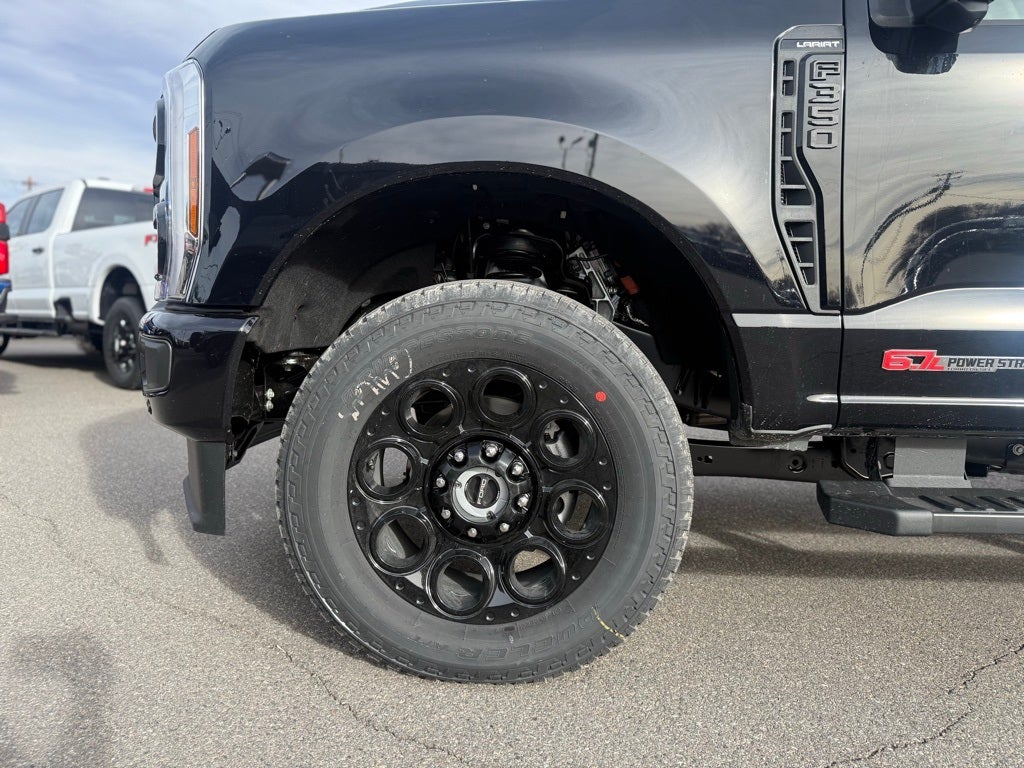 2026 Ford F-350SD Lariat Black Appearance Pkg