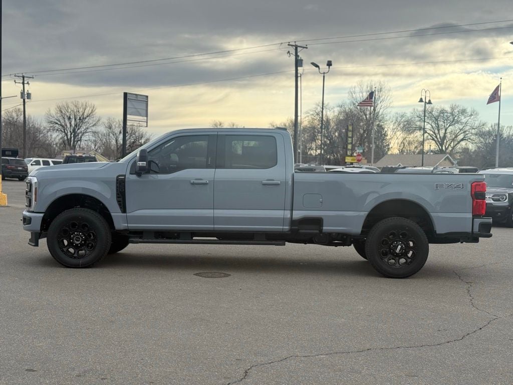 2026 Ford F-350SD Lariat Black Appearance Pkg