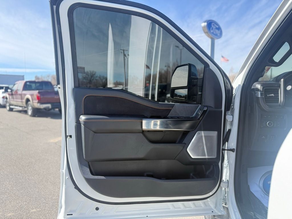 2024 Ford F-350SD Platinum DRW