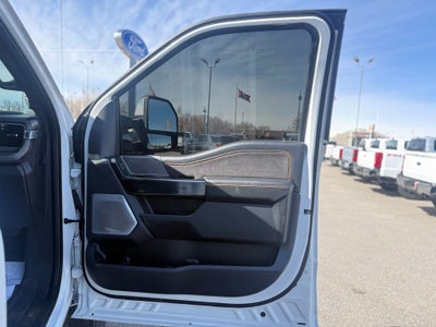 2024 Ford F-350SD Platinum DRW