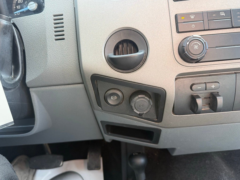 2016 Ford F-350SD XLT DRW