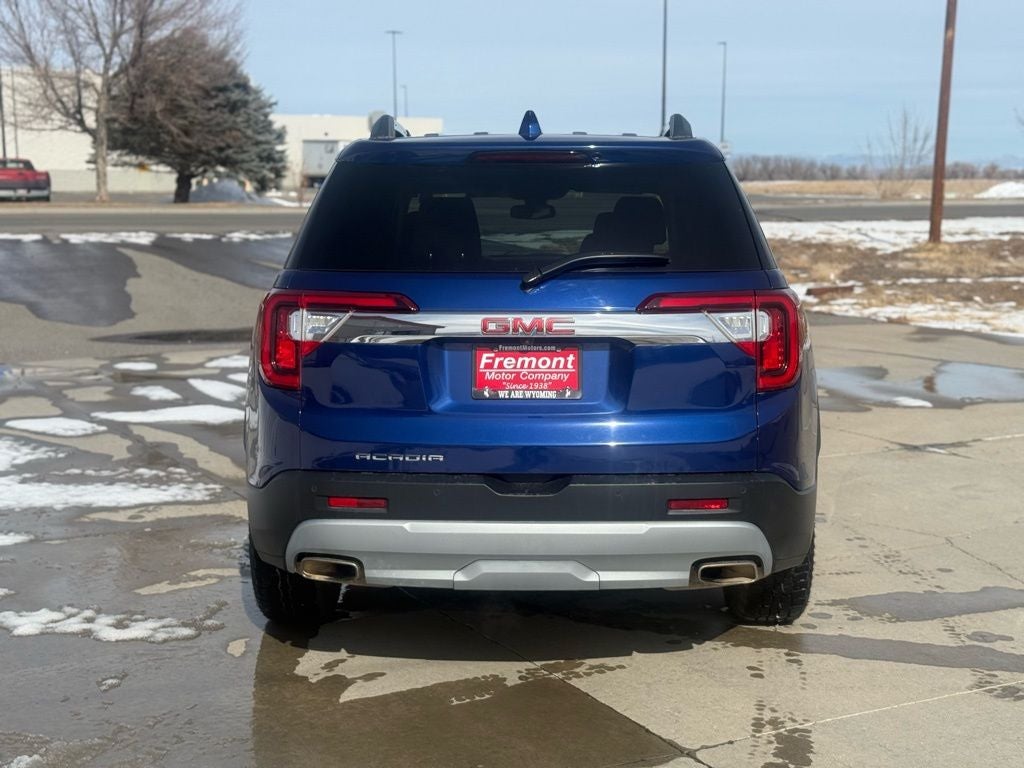 2023 GMC Acadia SLT