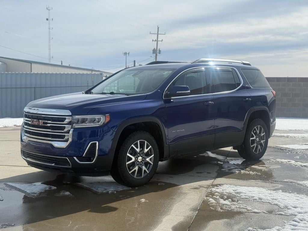 2023 GMC Acadia SLT
