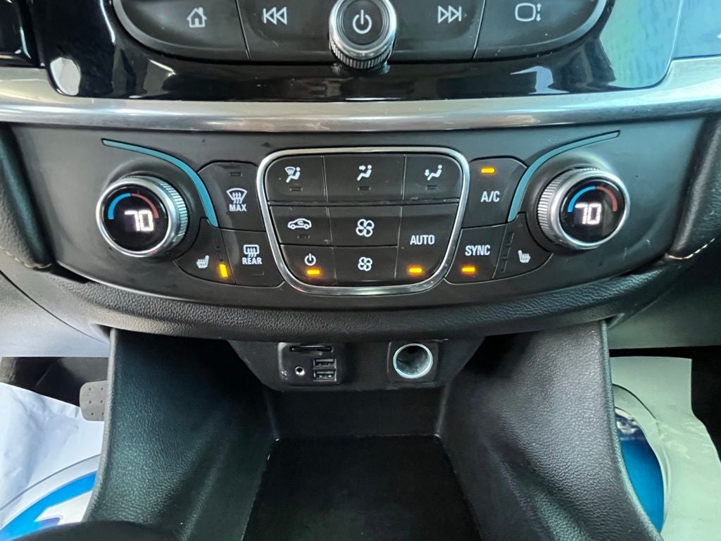 2021 Chevrolet Traverse RS