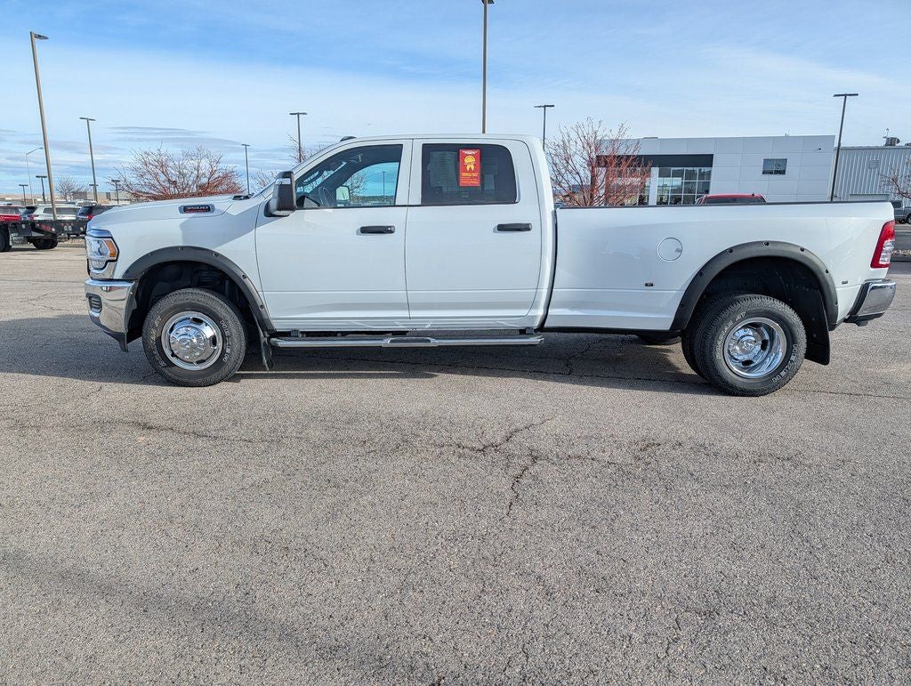 2024 RAM 3500 Tradesman Dually 4x4