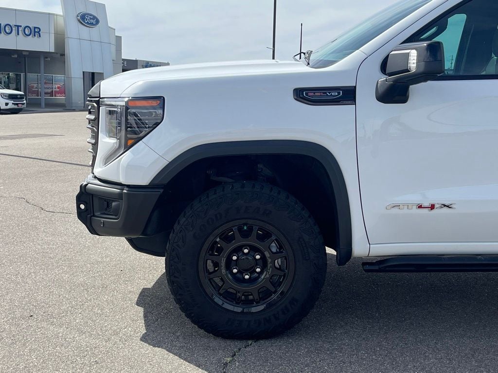 2023 GMC Sierra 1500 AT4X