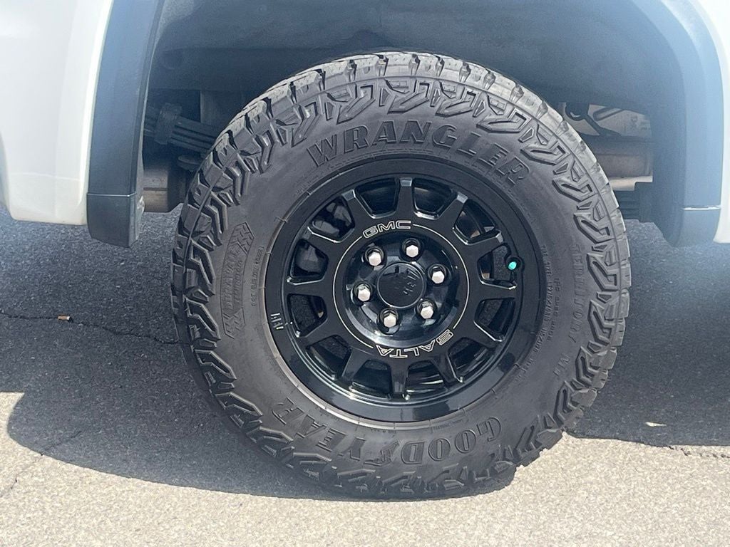 2023 GMC Sierra 1500 AT4X