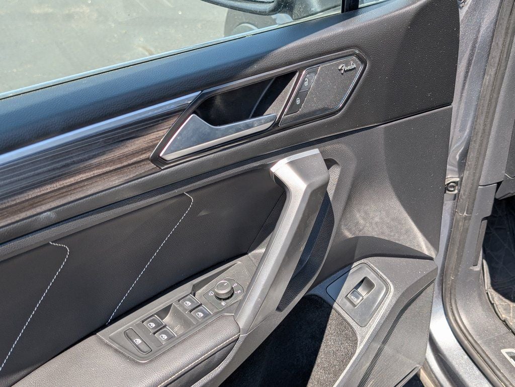 2024 Volkswagen Tiguan 2.0T SEL R-Line