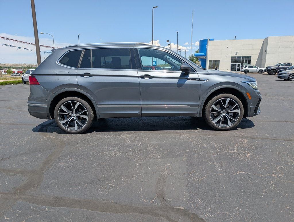 2024 Volkswagen Tiguan 2.0T SEL R-Line