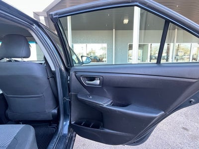 2017 Toyota Camry LE