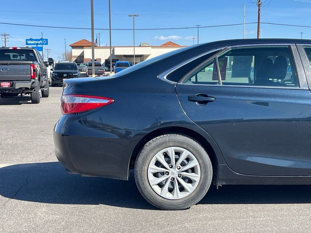 2017 Toyota Camry LE