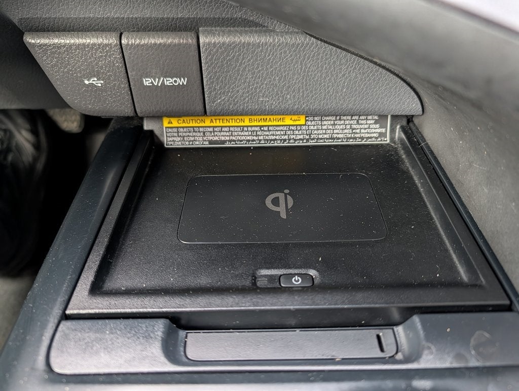 2020 Toyota Camry Hybrid XLE