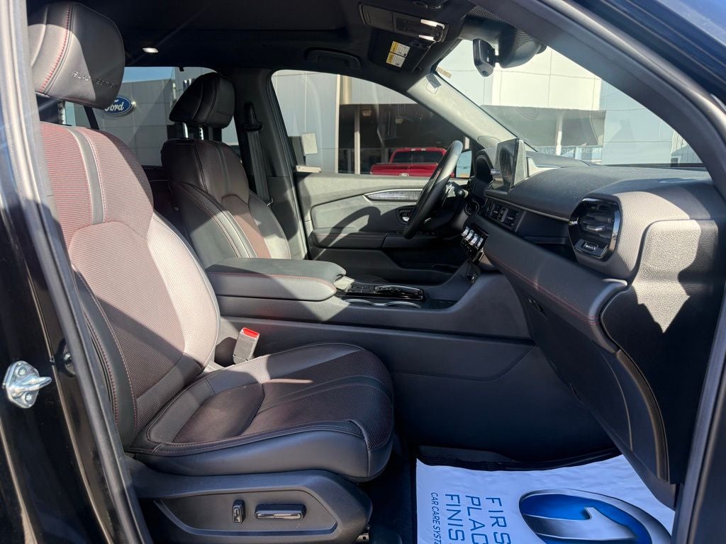 2025 Honda Pilot Black Edition