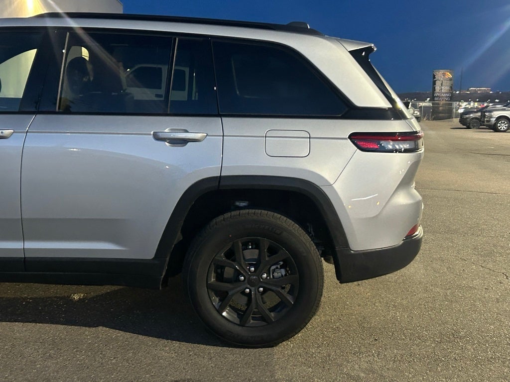 2025 Jeep Grand Cherokee Altitude X