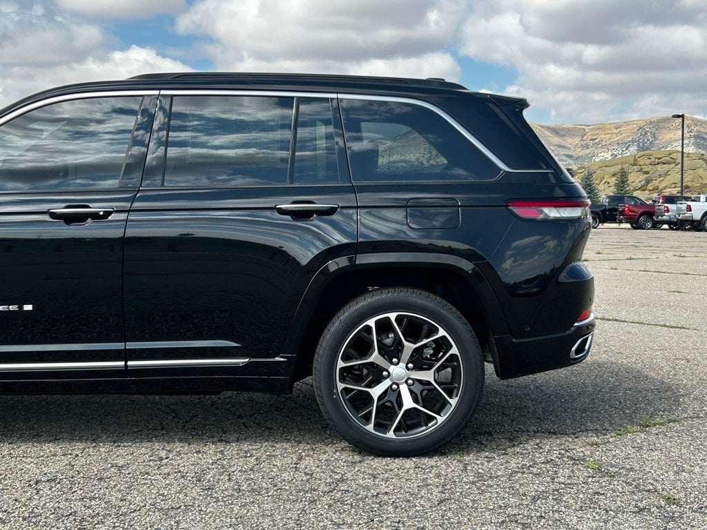 2025 Jeep Grand Cherokee Summit