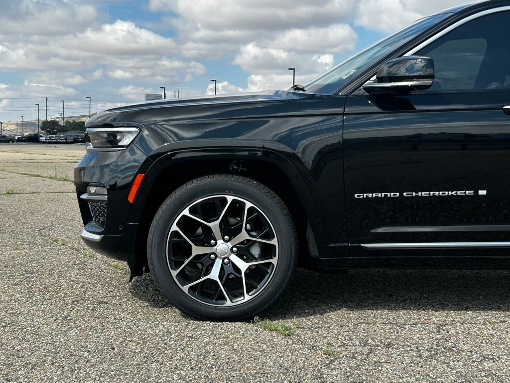 2025 Jeep Grand Cherokee Summit