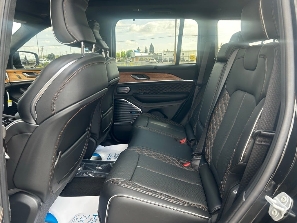 2025 Jeep Grand Cherokee Summit