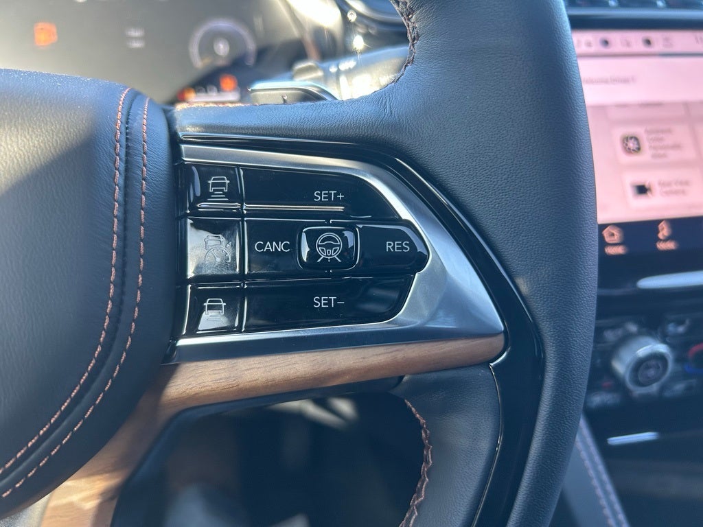 2025 Jeep Grand Cherokee Summit