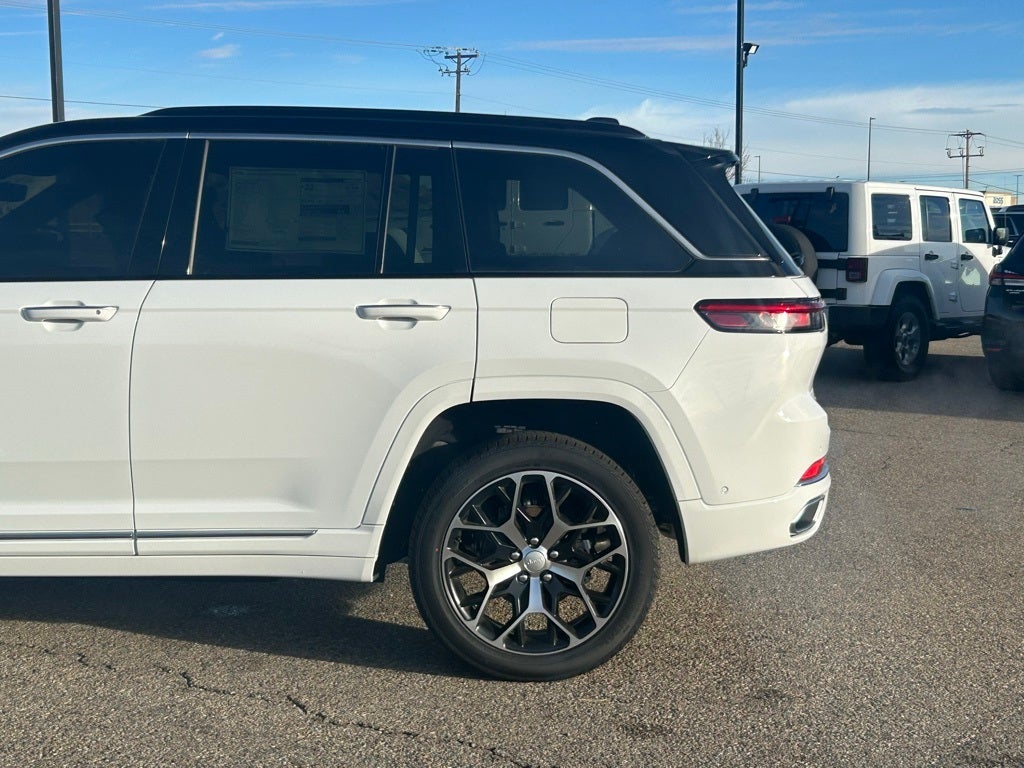 2025 Jeep Grand Cherokee Summit