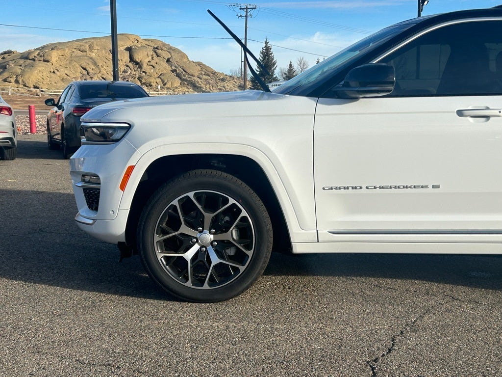 2025 Jeep Grand Cherokee Summit
