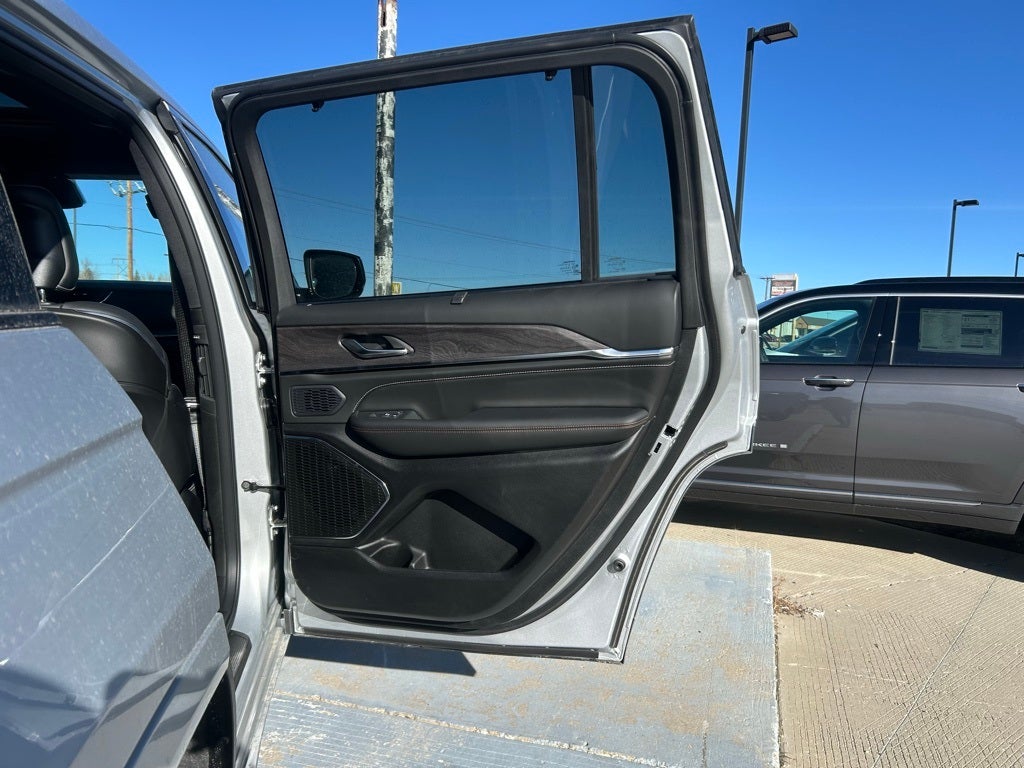 2025 Jeep Grand Cherokee L Overland