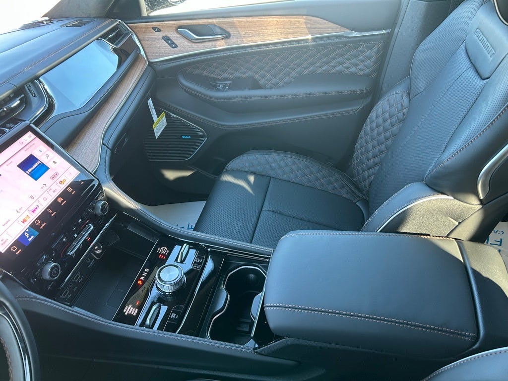 2025 Jeep Grand Cherokee L Summit