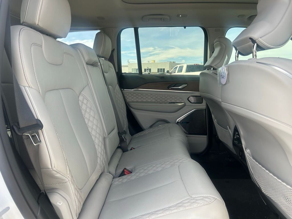 2022 Jeep Grand Cherokee Summit 4xe