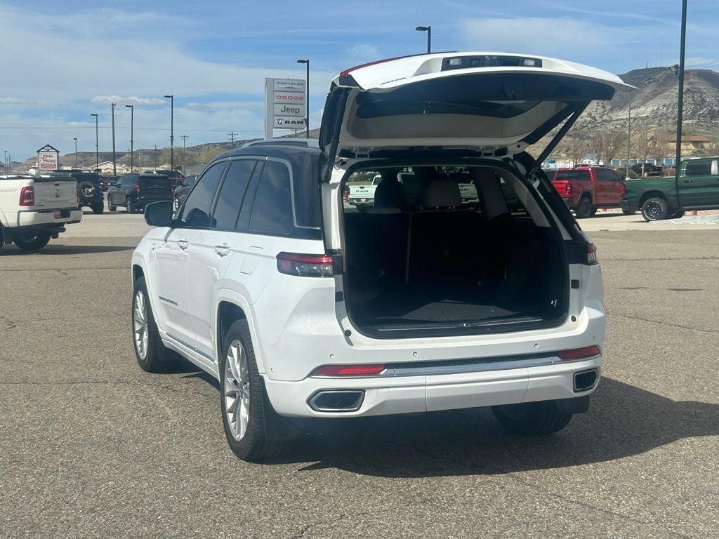 2022 Jeep Grand Cherokee Summit 4xe