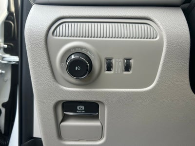 2025 Jeep Wagoneer Base