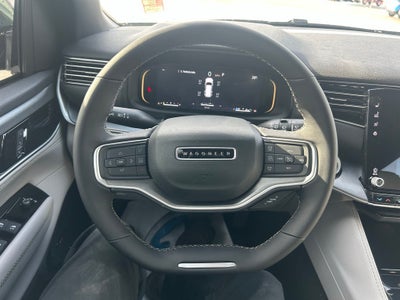 2025 Jeep Wagoneer Base