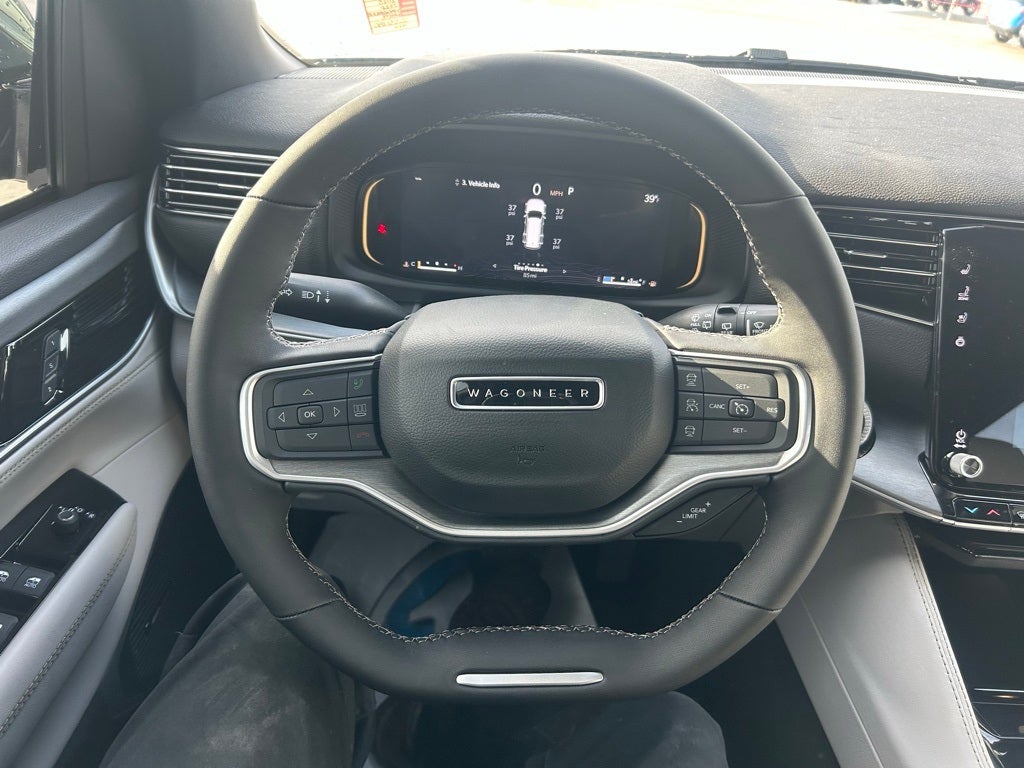 2025 Jeep Wagoneer Base