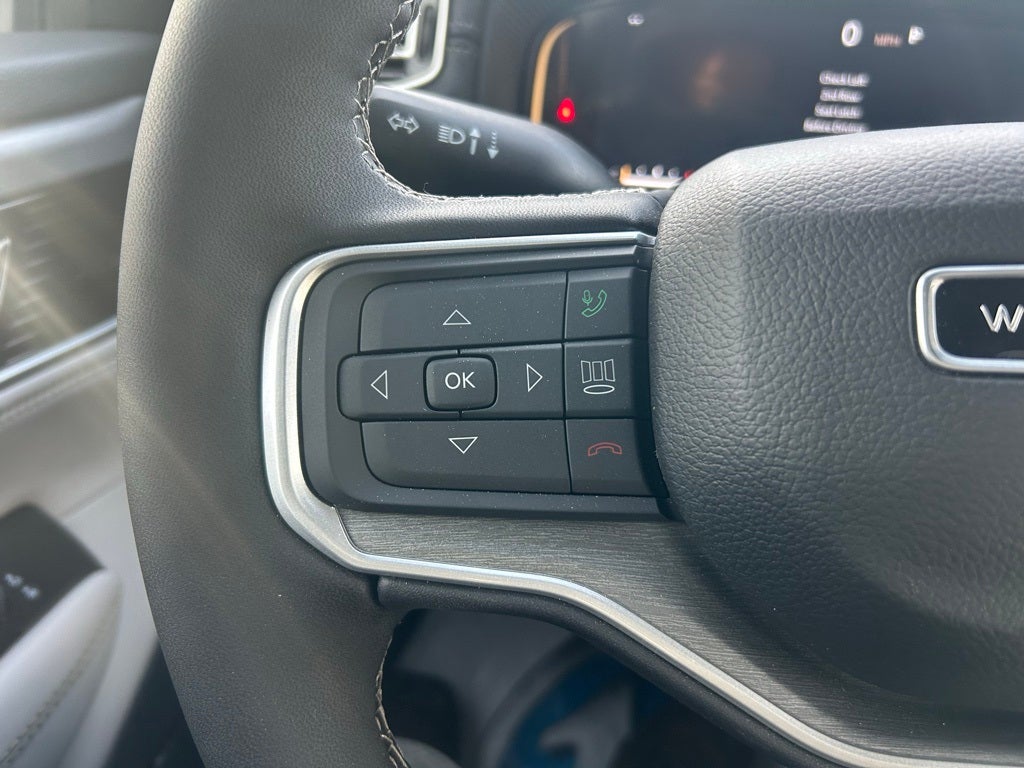 2025 Jeep Wagoneer Base