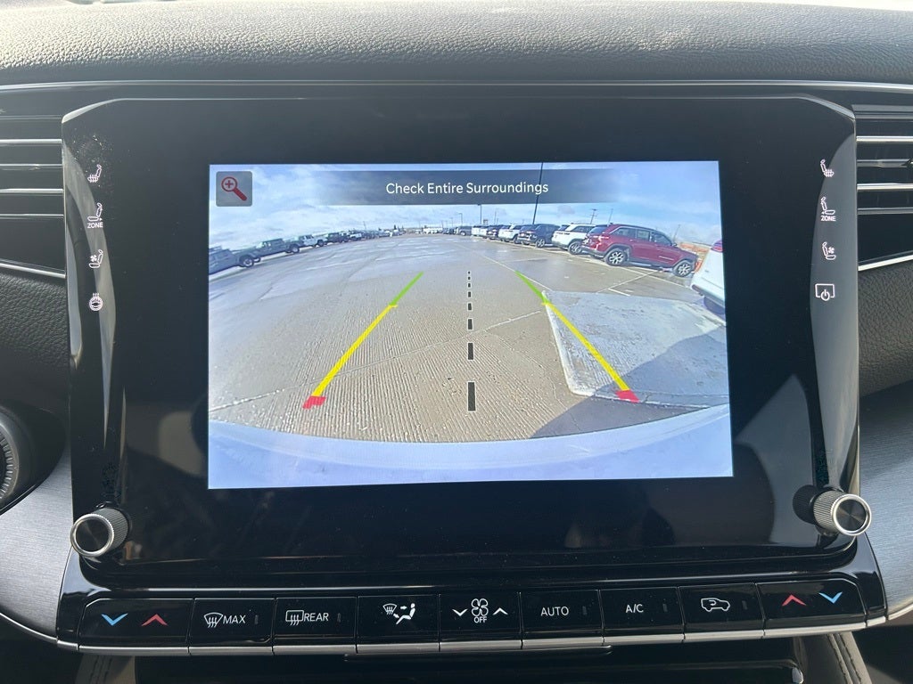 2025 Jeep Wagoneer Base