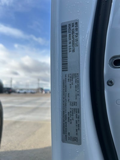 2025 Jeep Wagoneer Base