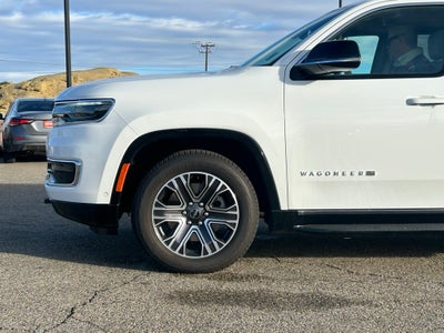 2025 Jeep Wagoneer Base