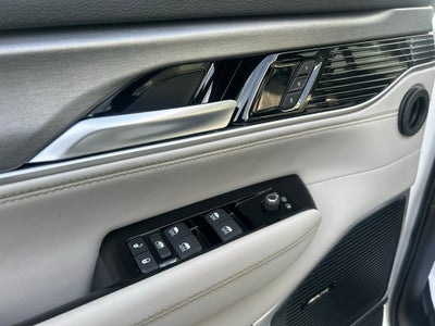 2025 Jeep Wagoneer Base