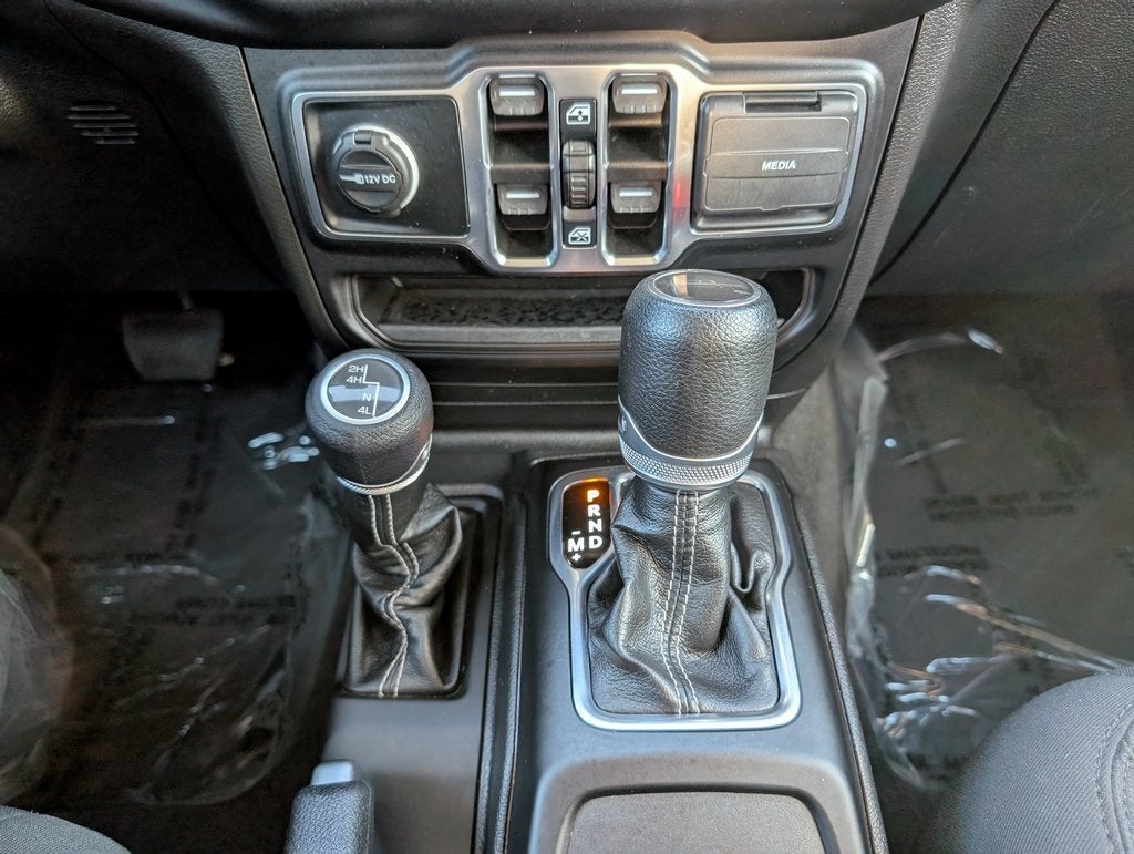 2023 Jeep Gladiator Overland