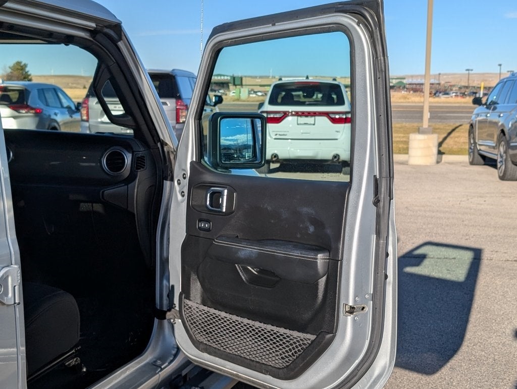 2023 Jeep Gladiator Overland