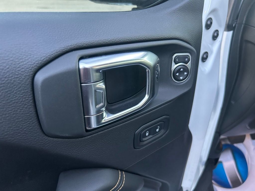 2025 Jeep Gladiator High Tide