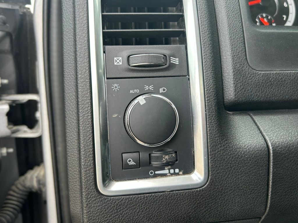 2023 RAM 1500 SLT