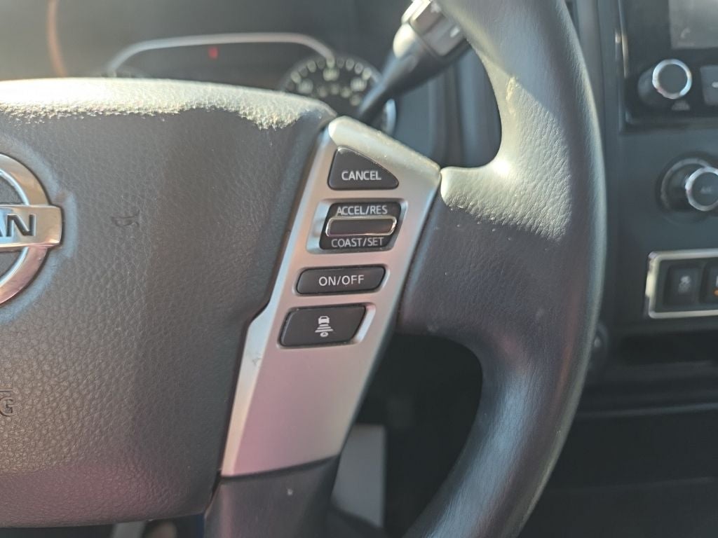 2022 Nissan Titan SV 4x4